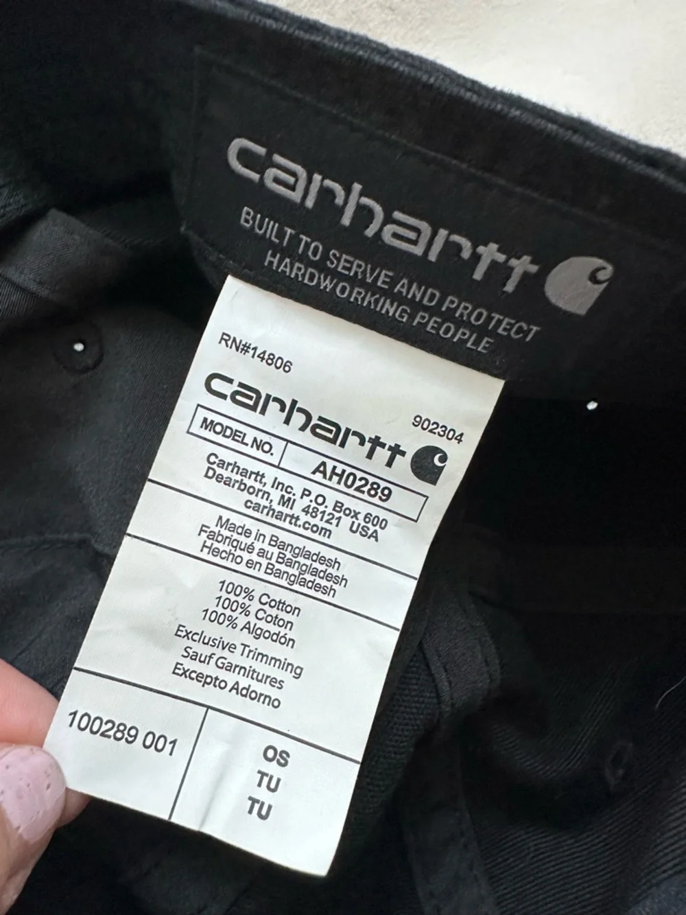 Carhartt Black Canvas Cap with Brown Leather Logo Patch